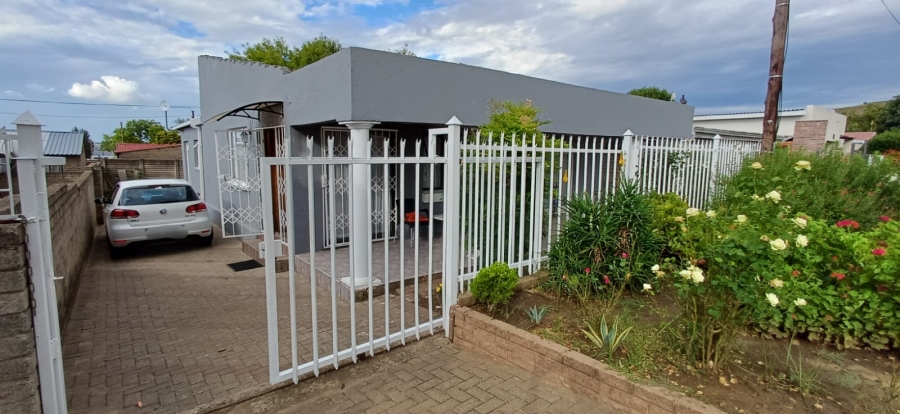 To Let 3 Bedroom Property for Rent in Bakenpark Free State
